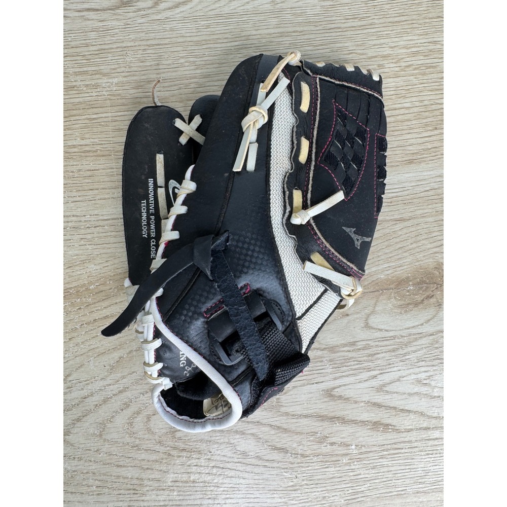 Mizuno Finch Fastpitch Softball Glove 11.5 Inch GPP1155F3 Black White Pink LHT